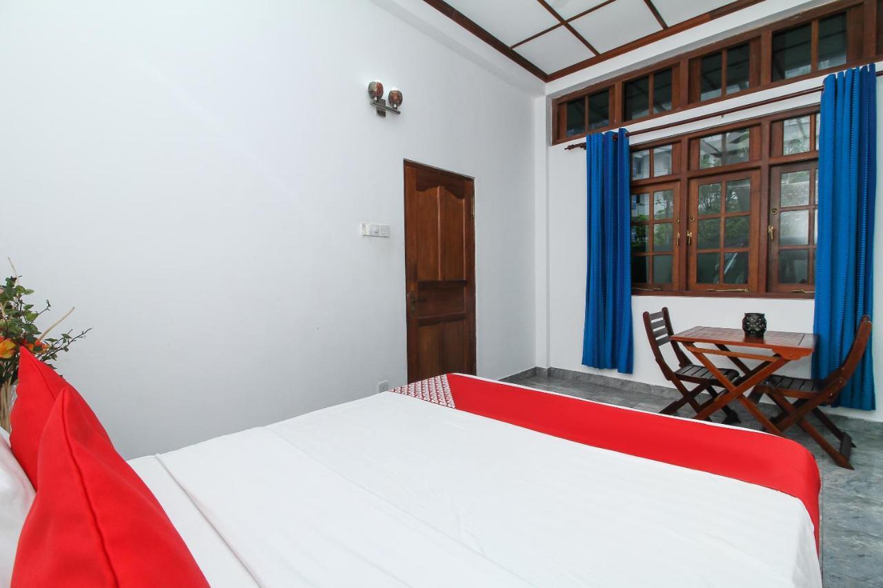 Leo'S Home Stay Dehiwala-Mount Lavinia Exterior photo